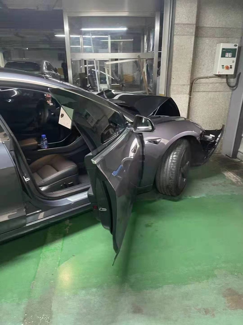 特斯拉自动加速重大事故 故障何时才能解决?