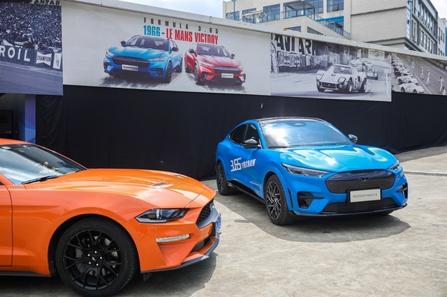“电马”也是马！福特Mustang Mace-E上赛道感觉如何？