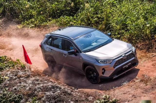 一汽丰田全新RAV4荣放：重返热血年少