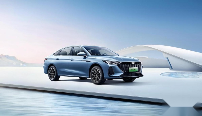 综合续航超1400km，奇瑞风云A8 127长续航版预售价13万元起
