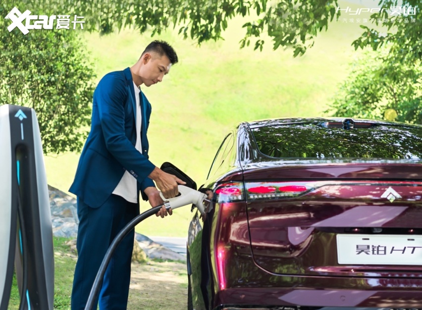 Model Y 的最强对手，易建联的最佳队友！昊铂HT，22万起开启预