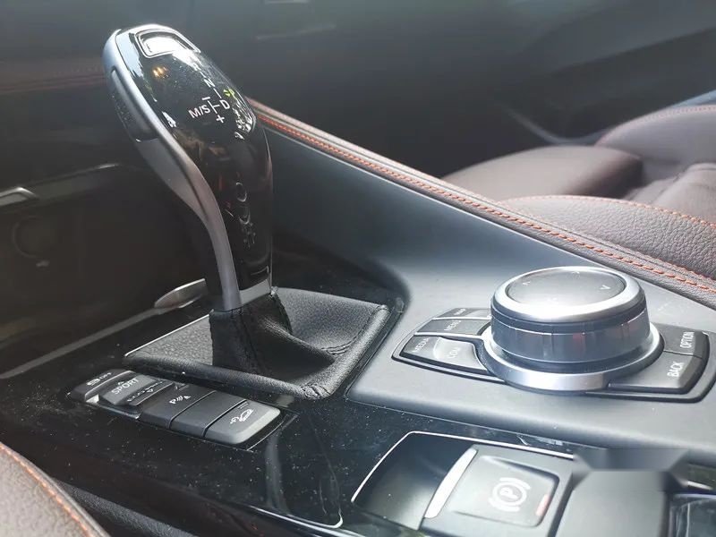 横置发动机的宝马是不是真宝马？BMW X2比你想象中纯粹