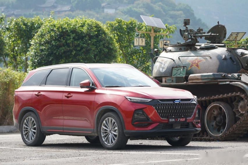 长安欧尚X7 PLUS，十万级最值得买的SUV