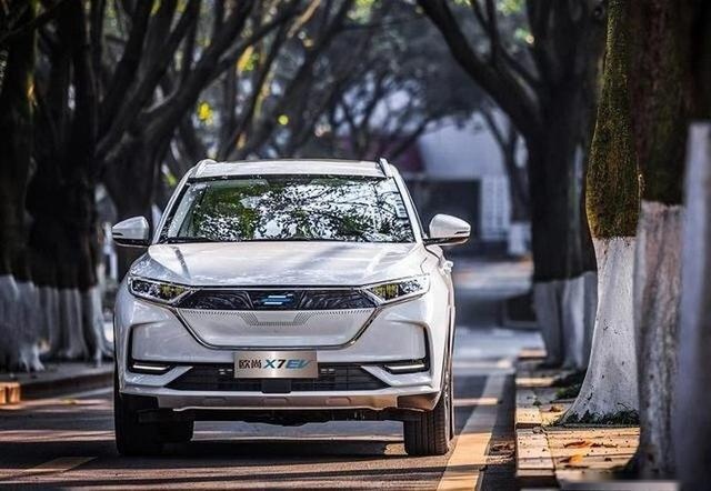 综合续航405km/配人脸识别 长安欧尚X7 EV正式发布