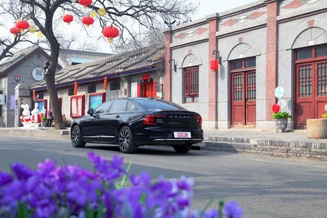 与沃尔沃S90一起探访老舍笔下的千年“驼铃古道”