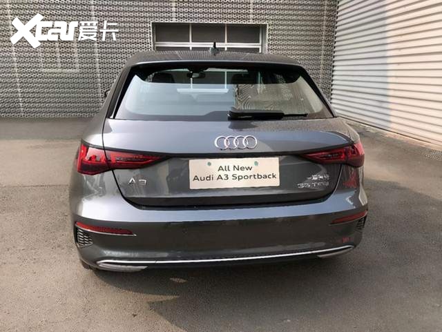 年轻人入门级豪车，还有运动套件可供选择！亮相广州车展