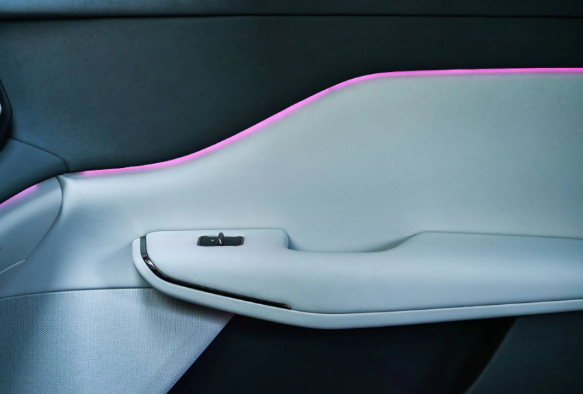 岚图知音内饰曝光：“精装版Model Y”，国产纯电SUV天花板