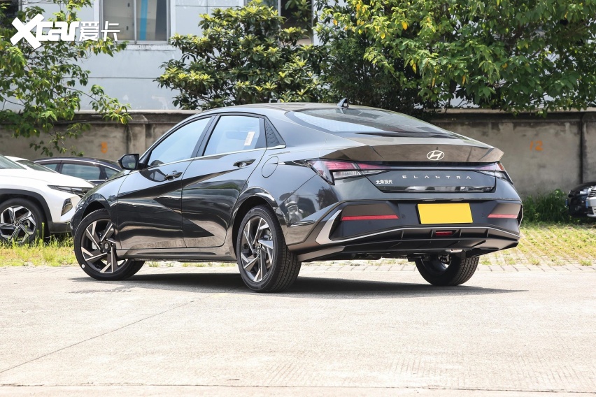 现代伊兰特优惠后仅7万多,全系自动挡,操控性还不错,值得买吗?