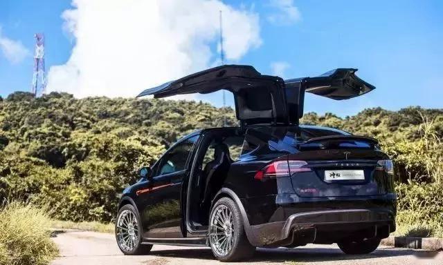 纯电动车改装起来一点不输燃油车 随意改都能帅出天际!
