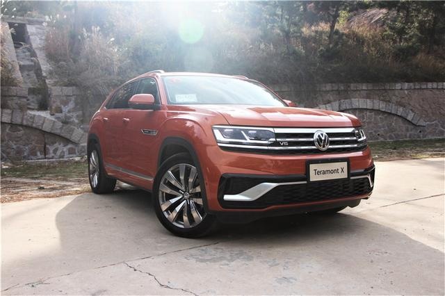 试驾Polo Plus和途昂X：一个好开一个好大