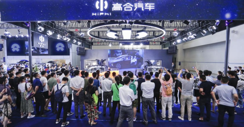 高合HiPhi X亮相重庆车展，这台80万的“新”家伙值不值得买？
