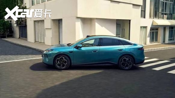 B级满配家轿已就位！2027款海豹06满配上市，售价9.99万元起