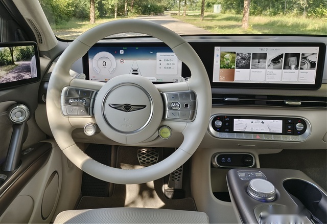 国内首发评测捷尼赛思GV60：求解电动车时代Modern Luxury