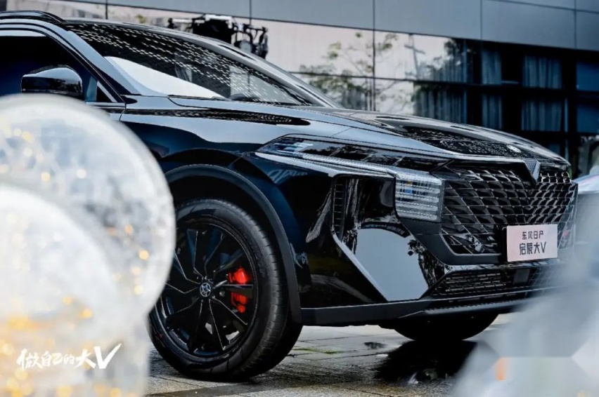 比常规版贵2000元就能买到原厂“黑武士”SUV？
