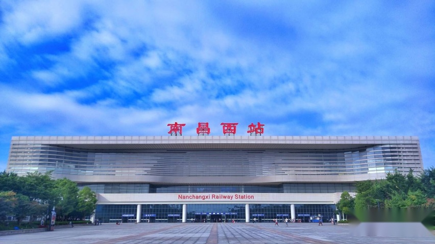 南昌西站停车场收费标准2022，南昌西站停车场一天多少钱