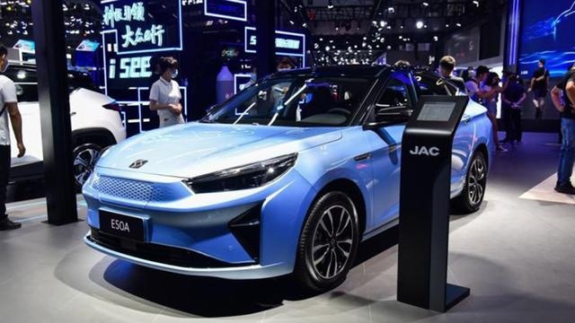 起步价相差1万，买思皓E50A还是秦PLUS EV？