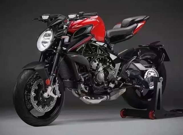 官降4.8万！花15万买台MV Augsta 你能得到什么？
