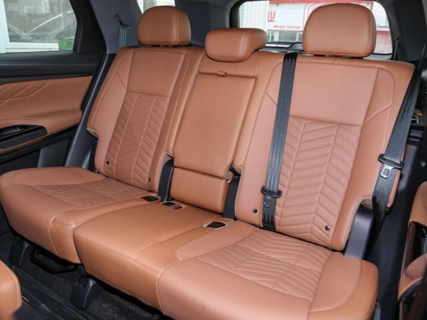 定位中大型SUV，长安CS95PLUS，还有哪些卖点？