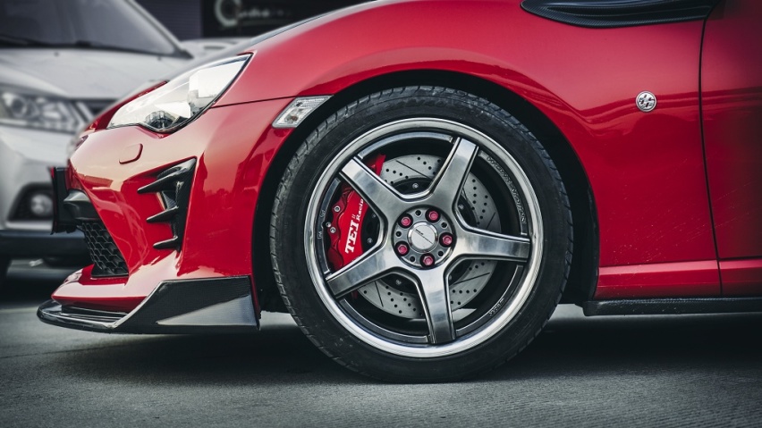 【官方案例】2019款丰田GT86升级tei刹车前6后4活塞卡钳套件