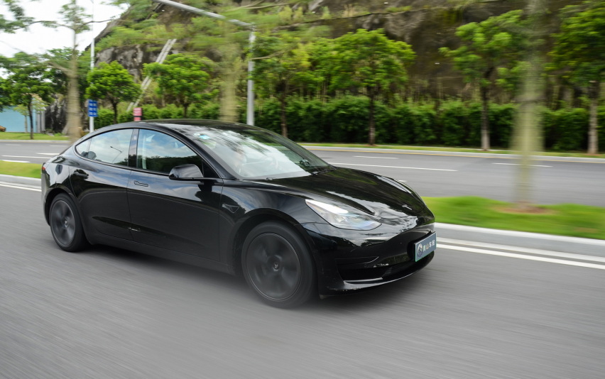 释放特斯拉Model 3性能潜力 测试韩泰iON ST AS轮胎