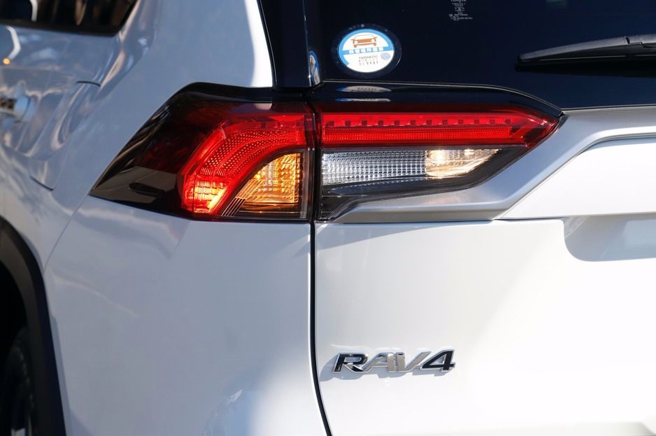外媒评价说买到就赚到 丰田新一代RAV4全方位试驾体验