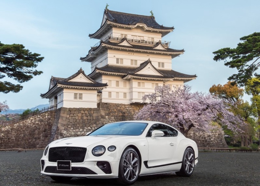 宾利欧陆GT V8 搭载4.0T双涡轮增压V8发动机