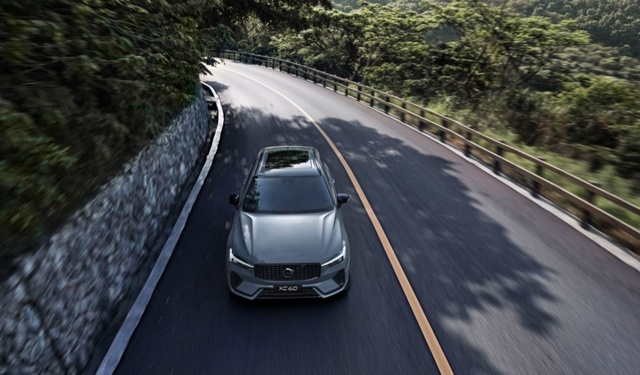 预算35万，XC60、Q5L同步改款，再算上XT5，怎么选？