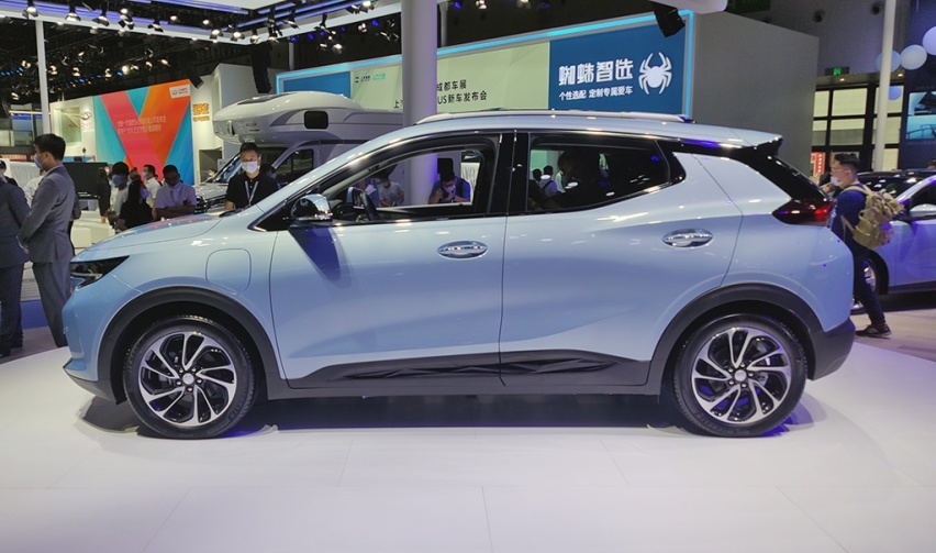 续航500km的纯电动SUV，车展实拍别克微蓝7