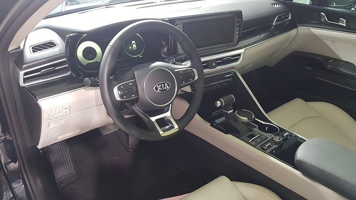时尚又运动 全新起亚K5海外实车