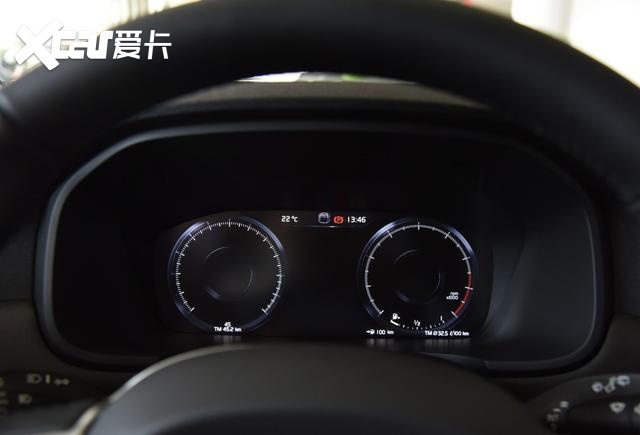 50万级最美旅行车，最低配的沃尔沃V90 CC，值得入手吗