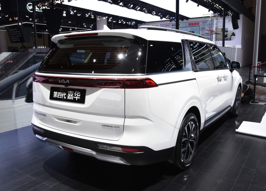 针对别克GL8，主打商务MPV，起亚嘉华具有哪些优势？