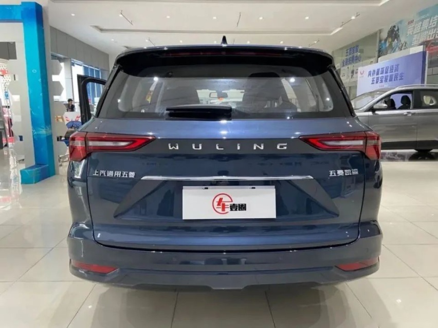 人民需要大四座家用车，五菱凯捷来了，售：8.58万元起！