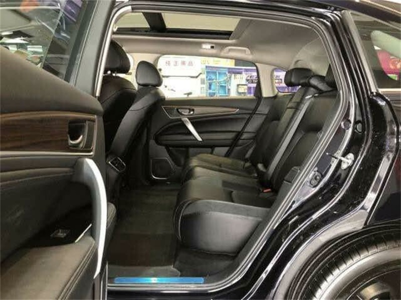 新款本田冠道跟途昂X撞“气质”？冠道性价比更高！