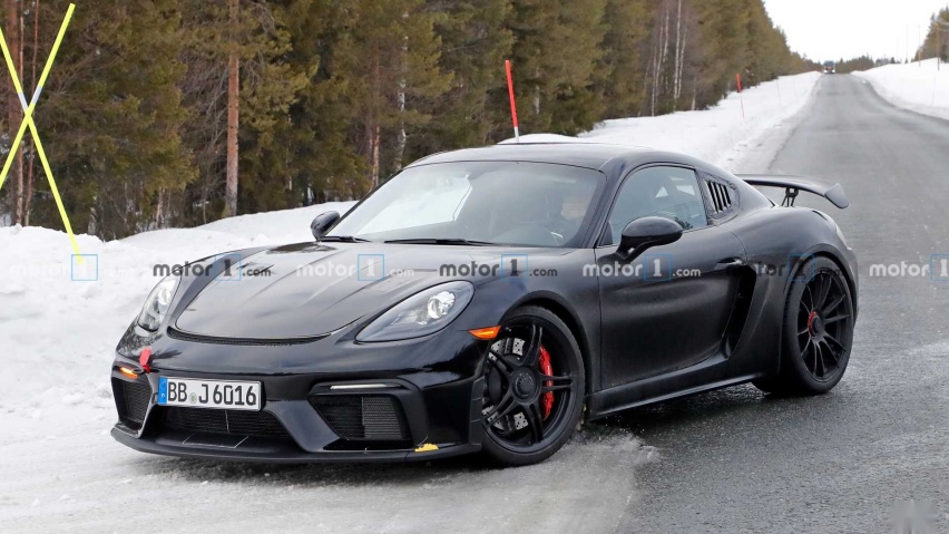 保时捷718 Cayman GT4 RS谍照，套件优化
