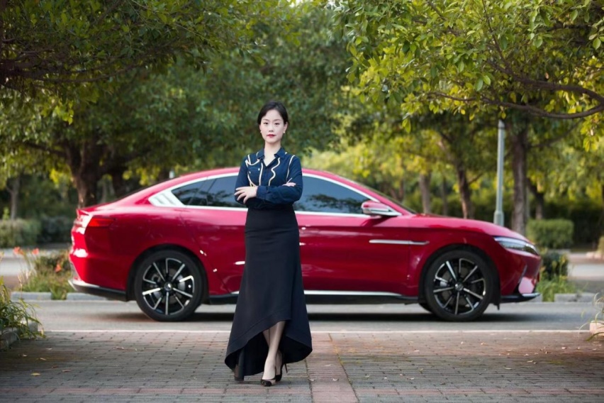 三次选择比亚迪的美女律师丨她与Ta之间有着怎样的“爱情故事”？