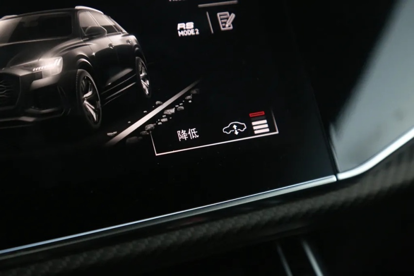 牛X评测：实测奥迪RSQ8，3.6秒破百能否称之为最强？