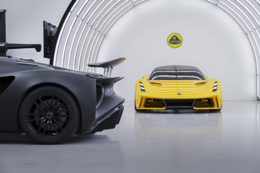 售价2188万、全球仅130台 全球首款纯电HYPER CAR——Evija