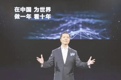 老款跌至28万,新款即将上市,路虎揽胜极光还有可能重回巅峰吗
