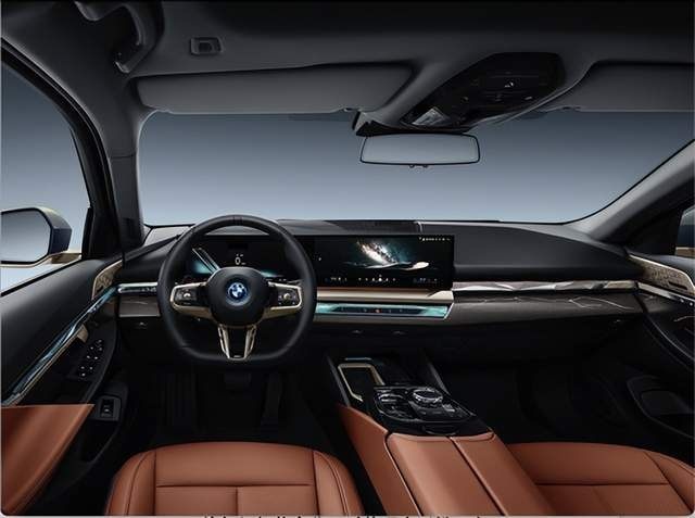 油电齐发，双轴并推 全新BMW 5系，重新定义中大型智能豪华座驾