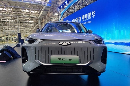 风云T9入场10万级7座混动SUV，但仍未能卷过蓝电E5荣耀版