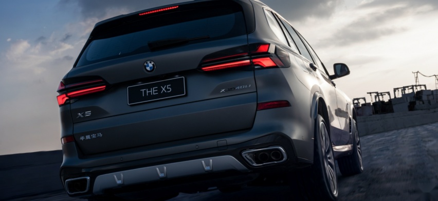 定位中大型SUV，宝马X5没有生在好时候，从变相加价到降幅超10万