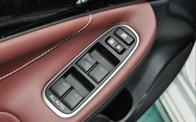 降价2万，2.0T+8AT+后驱，这款5米长合资中大型车，怎