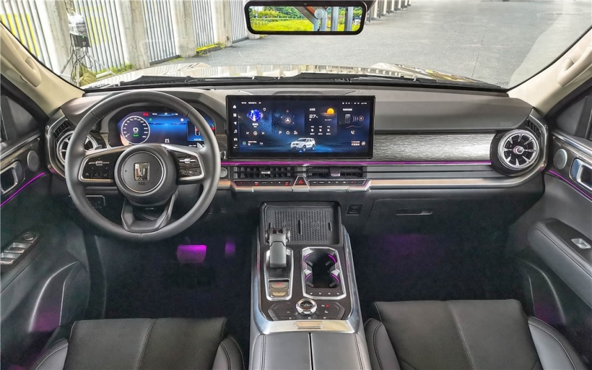 风格不寻常的插混硬派SUV，坦克400 Hi4-T卖27.98万元起