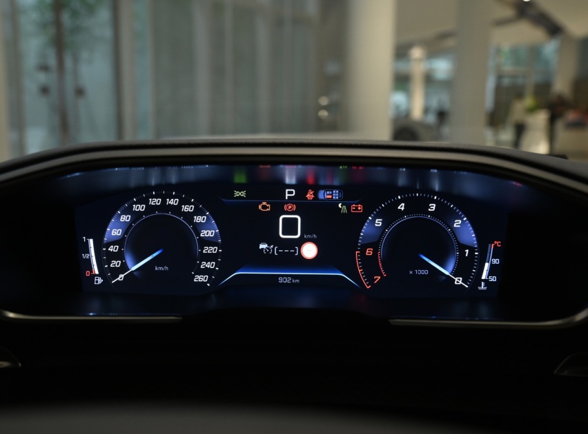 2023款标志508L：配1.8T+8AT，智能升级，价格更低