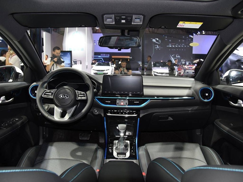 autohomecar__ChsEfl1wcPKAfgYBAAJ22dS-ZNM362.jpg