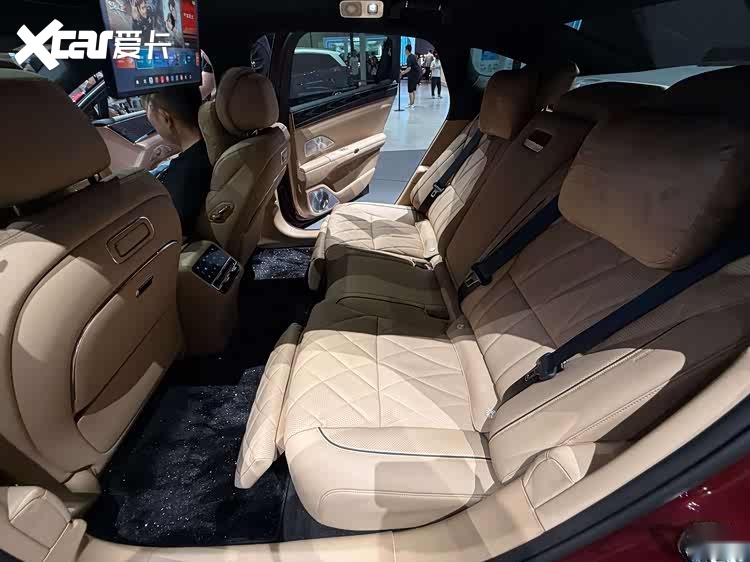 比亚迪大汉EV在成都车展上开启预售，预售价24.99万元起