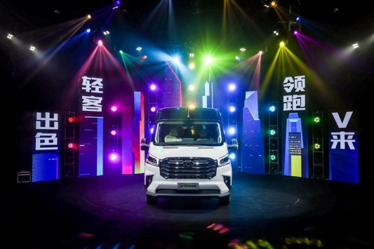 售价14.7万起 2022款上汽大通MAXUS V90上市