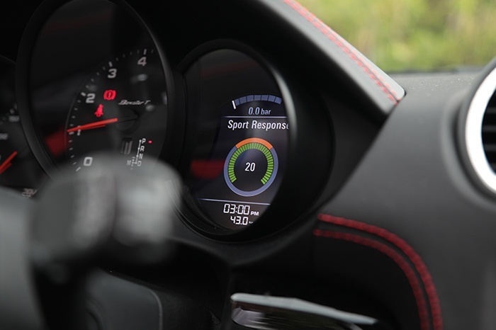 保时捷718 Boxster T首试：完美的操控，值了！