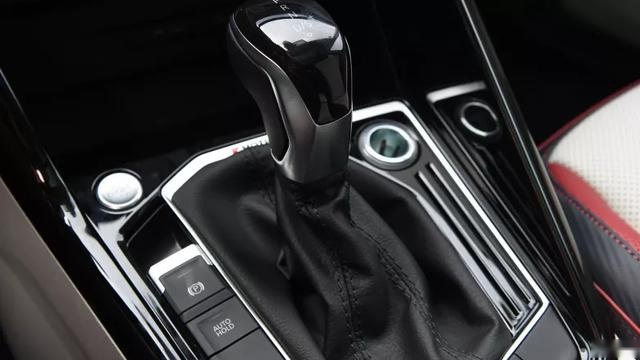 20万级Coupe SUV,领克05和大众探岳X你会选择谁?