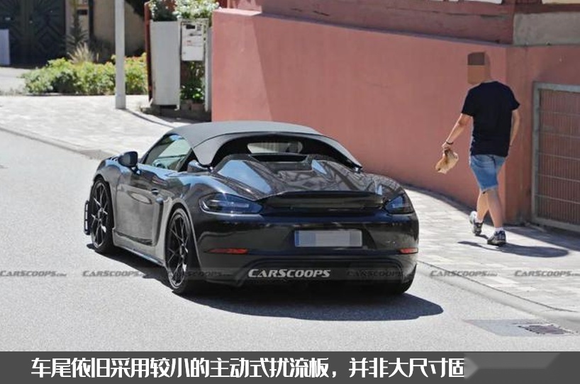 保时捷718 Boxster Spyder ，海外上路测试